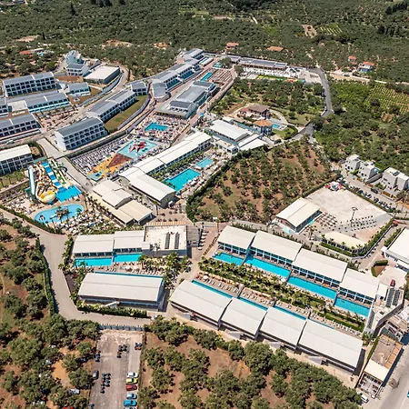 ホテル Caretta Paradise & Waterpark 4*