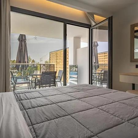 Hotel Caretta Paradise & Waterpark 4*